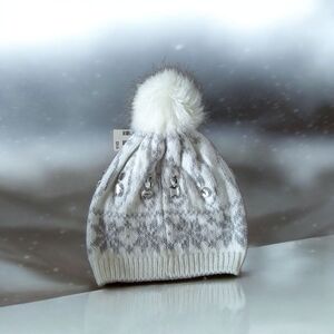 Chic White‎ and Gray Kids Beanie with Pom-Pom